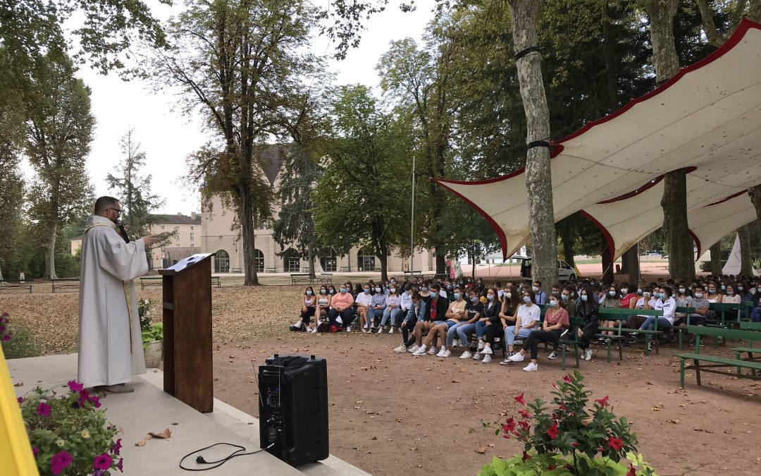 Célébration de rentrée des lycéens
